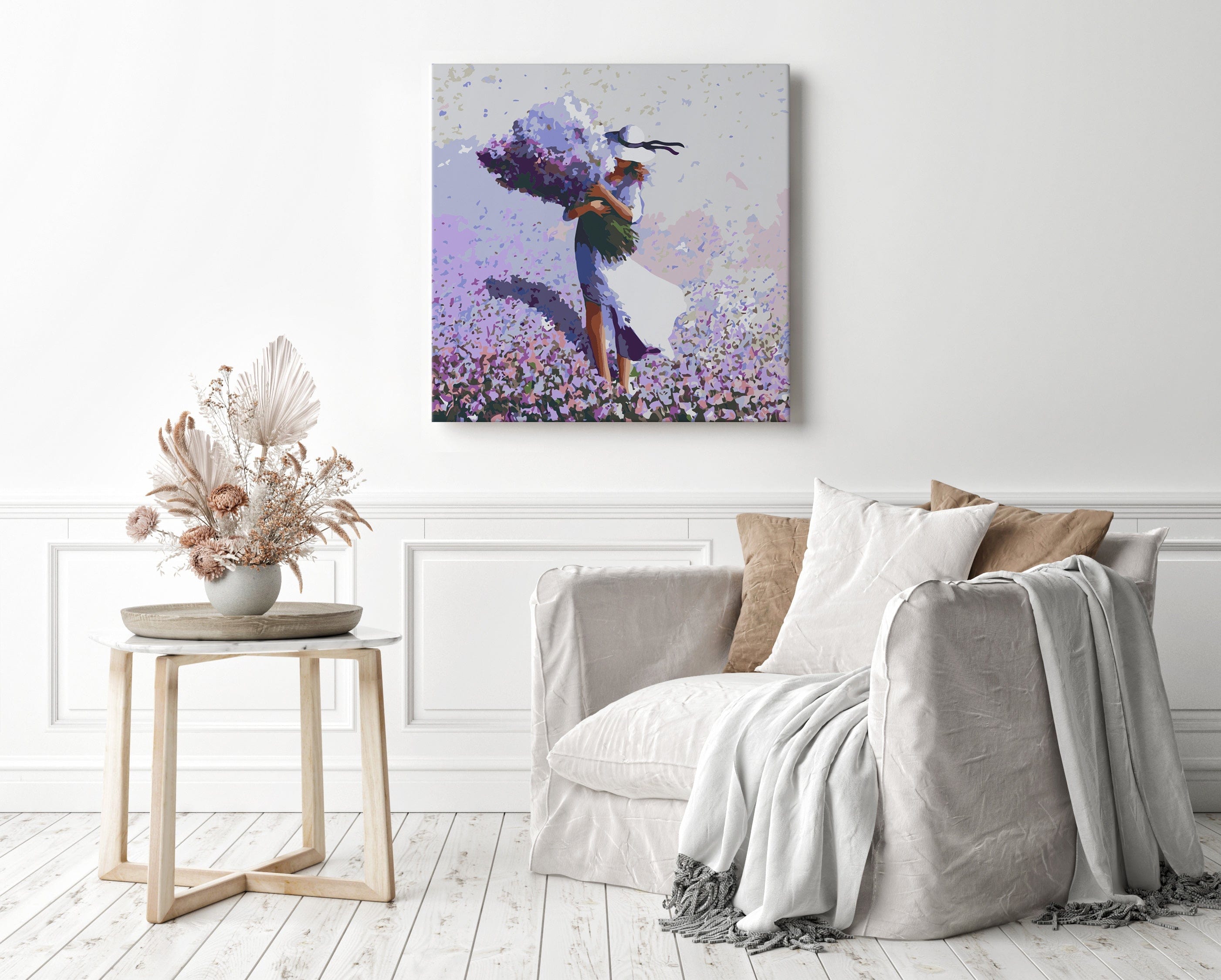 Una mujer en un campo floral (SC0806)