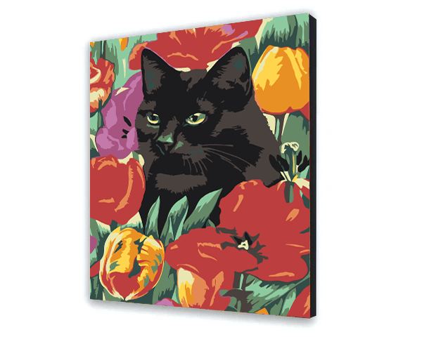 Gato en tulipanes