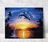 Los delfines juegan al atardecer (NK0074)